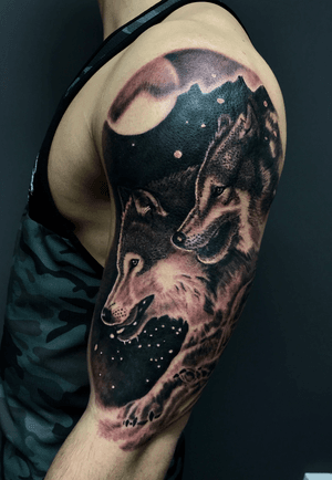 Wolfs tattoo 