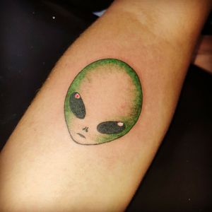 Tatuagem ET verde no antebraço Andrade Ink Tattoo Contato: 4298575342