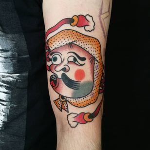 Tatuaje de Paul Colli #PaulColli #tradicional #Hyottoko #máscara #diversión #japonés #color #irezumi #dotwork