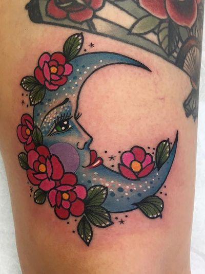 Tattoo by Roberto Euan #RobertoEuan #moontattoos #Moontattoo #moon #night #nightsky #nature #sky #newschool #roses #flowers #maninthemoon #ladyhead #sparkle
