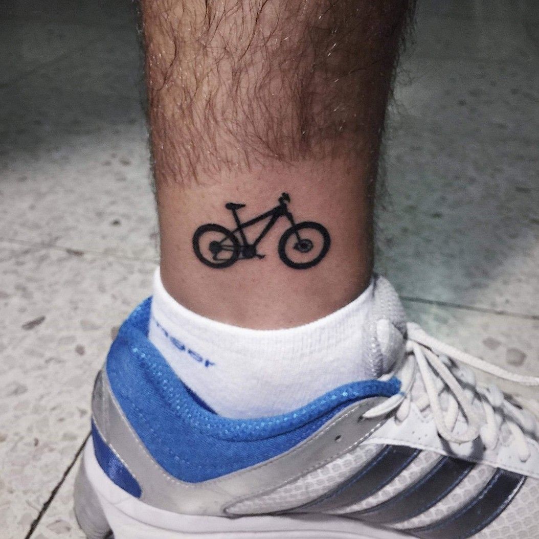 19 Bike Tattoos Youll Love  Femme Cyclist