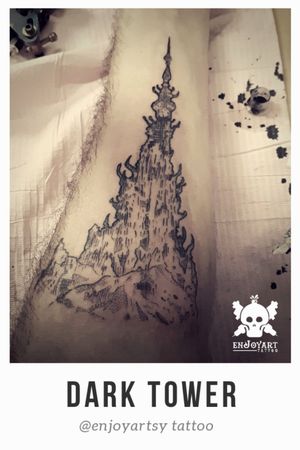 Dark tower from sthephen king books 🌱🦇.#darkartists #darktower #sthephenking #booktattoo  #lineworktattoo #lines #tattoo #tattoos #cooltattoos 