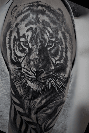 Tattoo by Los 3 Tattoo