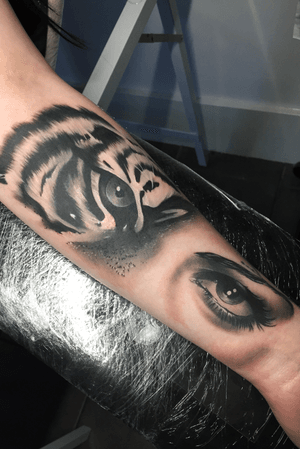 Half woman half tiger #tattoos #blackandgrey  #tiger 