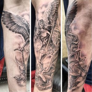 But Michael the archangel, when he disputed with the devil and argued about the body of Moses, did not dare pronounce against him a railing judgment, but said, "The Lord rebuke you!" Jude 1:9 #michaelthearchangel done with #crowncartridges by @kingpintattoosupply #archangelmichael #demon #fighting #blackandgraytattoo ‎#tattoo #tattoos #menwithtattoos #tattooed #instatattoo #tattooart #tattooedmen #besttattoo #thebesttattooartists #mentattoo #tattooformen #tattoolife #beautifultattoo #lovetattoo #ideatattoo #perfecttattoo #bodyart #ink #inked #miamibeach #miami