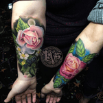 A couole of fun rose tattoos i did at a concention in Northern California. #tattoo #tattoos #ink #inked #tattooidea #tattooideas #amazingtattoos #realismtattoo#femininetattoos #tattoodesign #besttattoos #amazingtattoo #superbtattoos #fusionink #tattoodo #tattoodooapp #lizvenom #floraltattoo #rosetattoo #tattoorose #edmontontattoo #edmontonink #skinartmag #rose #berry #halfsleeve #realism #floral #color #colourful #edmonton #yeg #canada #london #uk #scotland 