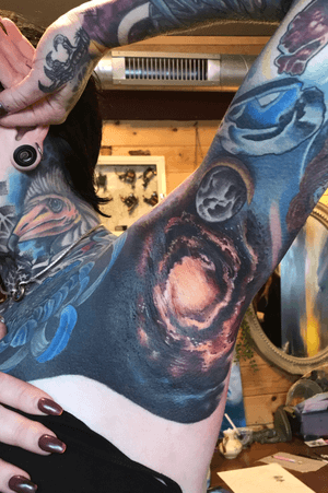 Armpit galaxy tattoo!! Thanks jeaninne for sittingtohgh evwn if you think you didnt. Tough spot. Super fun though. 