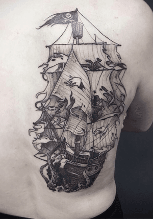 Pirate boat for Justyne 🖤🖤🖤    #tattoo #blackwork #pirate #montpellier #tattoos #france #blackworkers 