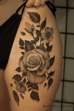 Tattoo by Bombshell Tattoo Galerie