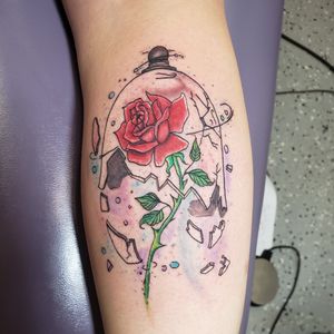 Got to knock this beauty and the beast rose out last week. Lots of fun!!! Message me to setup your next tattoo. Please like and follow me @tattooedbyjesse FB, IG, SC, pinterest, tumblr, twitter, tattoodo app, and for my artist page; www.facebook.com/tattooedbyjesse #TattooedByJesse #ComeGetSomeInk #LoyaltyTattooCompany #DynamicBlack #Fusioninks #EternalInks #Tattoo #Tattoos #MichiganTattooArtists #MichiganPiercers #Tattooed #Symbeos #symbeostattoomachines #rose #jar #beautyandthebeast #beauty #beast #magical 