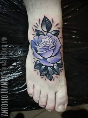 Color rose for Alfie from @blanktattooart 🎨 Do you like it?To book your tattoo with us send your enquiry via our web:🖱️www.tattooinlondon.com☎️Or call 02086821185Open Thursday to MondaySouth West London, Tooting#uktattoo #crimsontideink #ctilondon #rosestattoo #foottattoo #neotraditionaltattoo #inkig #colortattoo #londontattoos #neotraditionalrose #tootingtattoo #rosetattoo #dailytattoos #london #inked #тату #татуировка #русскийлондон
