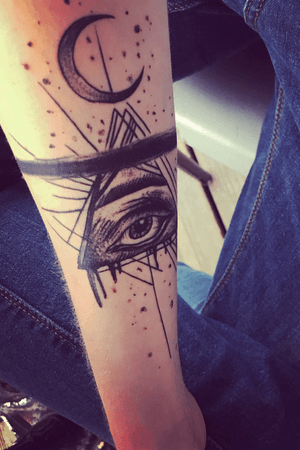 I see you. #tattoo #dotwork #geometric #triangle #eye #linework #moon 