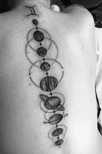 The #solarsystem and a #gemini #zodiacsign for this client. She was over the moon 😂😂 #tattoodobabes #geometric #geometrictattoo #sphINKsCanada #BCTattooArtist #dawsoncreek