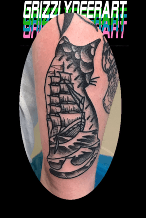Drunken cat ship thx @kathi_kuk fütd Mega spontan Tattoo #grizzlydeerart #graz #steiermark #tattoo #tattooer #tattooergraz #tattoos #tats #ink #inked #new #newtattoo #cat #cattattoo #ship #shiptattoo #catlover #catlady #seaside #blacktattoo #seasidetattoo #trueromancetattoograz #wannadotattoo #oldschooltattoo