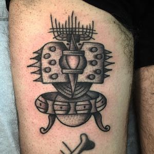 Tattoo by Matt Bivetto #MattBivetto #SurrealTraditionalTattoos #Traditionaltattoos #surrealtattoos #surrealism #oldschool #AmericanTraditional #throne #alien #ufo #blackandgrey