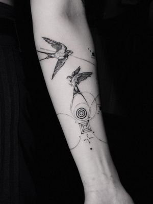 Tattoo by Josh Lin #JoshLin #birds #swallows #linework #dotwork #sacredgeometry #geometric #illustrative #tipping #tipyourartist #tippingmakesithurtless #tippingisappreciated