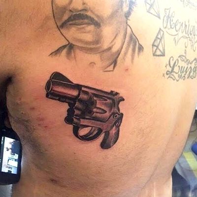 #357 #arma #revolver #magnum #gun #magnum357 #tattoogun #tattoomagnum #tattooarma #weapon #weapontattoo 