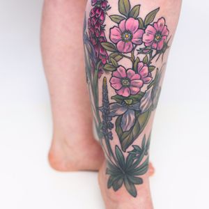 Floral leg sleeve,wild roses, trillium, lupine, foxglove
photo by Klover