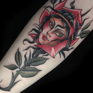 Rose girl by KHIMZ 2017 #khimztattoo #tattoomoscow #tattooinmoscow #neotradrus #neotraditionalrussia #classictattooing #moscowtattoo #traditionaltattoo #neotraditionaltattoo #tattooartist #татуировка #tttism #americantattoo  #punkrock #neotradeu #rosegirl #girltattoo  #neotradworldwide #classictattoos #modernclassictattoo #moderntattooing