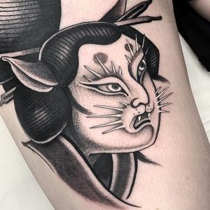 Tattoo by Gabriele Cardosi #GabrieleCardosi #Londontattoo #London #Londontattooartist #londontattoostudio #UK #neojapanese #blackandgrey #illustrative #kuroneko #neko #cat #catlady #geisha