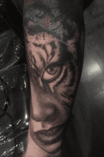 Coverup at the top #tiger #tigertattoo #coverup #coveruptattoo 