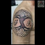 An yggdrasil the tree of life to be stronger.... #tattoo #tatuaje #tatouage #celtictattoo #tatuajeceltico #tatouageceltique #hidrasiltattoo #tatuajehidrasil #tatouagehidrasil #yggdrasiltattoo #hidrasil #yggdrasil #tattooferneyvoltaire #tattoodo #tattoolover #tattoolovers #ferneyvoltaire