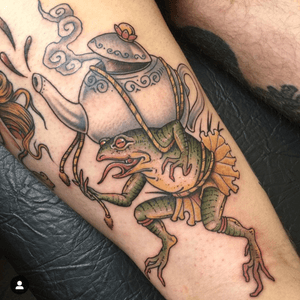 CRAZY FROG BY KHIMZ #khimztattoo #tattoomoscow #tattooinmoscow #neotradrus #neotraditionalrussia #classictattooing #moscowtattoo #traditionaltattoo #neotraditionaltattoo #tattooartist #татуировка #tttism #americantattoo #punkrock #neotradeu #SURREALISM #frogtattoo #neotradworldwide #classictattoos #modernclassictattoo #moderntattooing
