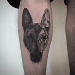 @tattoorealistic @realistic.ink #photooftheday #tattoo #tatouage #realistictattoo #tattoorealistic #realistictattoos #dog #dogtattoo #geometrictattoo #geometricdog #dots #dotworktattoo #stipple #stippletattoo #calftattoo #mentattoo #petitspoints #lausanne #tattoolausanne #lausannetattoo #lespetitspointsdefanny 