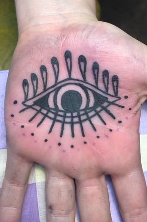 Palm tattoo #dallas #goodcleanfun #traditionaltattoo #traditional #blackclawneedles