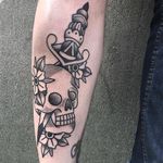 Dagger Skull Tattoo by Blakey Tattooer #daggerskull #daggerskulltattoo #blackwork #blackworktattoo #blackworktattoos #traditionalblackwork #traditionalblackworktattoo #traditional #BlakeyTattooer