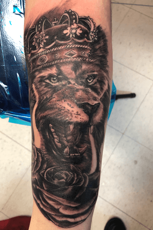 Lion piece 