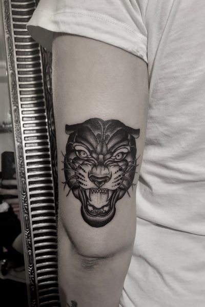 #panther #Black #blackwork #tiger #head #tooth #DarkArt #linework #girl #blackandgray 