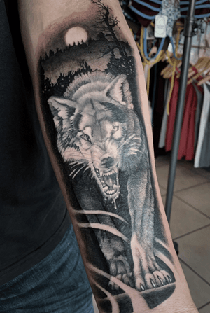#wolf #wolftattoo #blackandgrey #Black #dark #werewolf #evil #teeth 