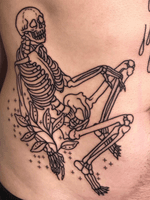 part of the composition for Joeri #skeleton #skeletontattoo #tattoo #tattoos #tattooart #ink #inked #linework #lineworktattoo #lineart #bellytattoo #stomachtattoo #ribs #blacktattoo #blacktattooart #blackwork #blackworktattoo #mxatattoo #monsteralphabet