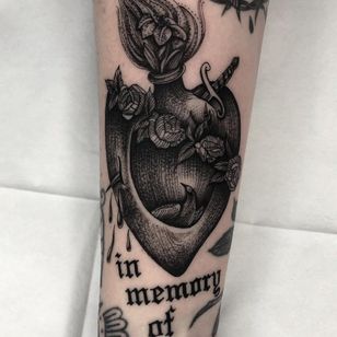 Tatuaje de Tine DeFiore #TineDeFiore #mementomoretattoos #mementomori #death #dying #skull #RIP