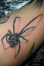 Spider/skull micro tattoo