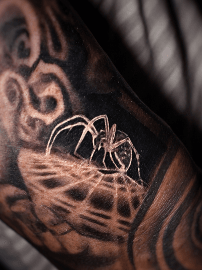 #Onlythebesttattooart #tattoo #ink #cristianrodrigueztattoos #blackandgrey #realism #surrealism #dotwork #ornamental #tribal #gemetric #colortattoo #fuerteventura #spider 