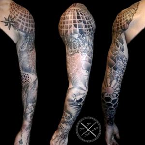 Full sleeve tornado psy/abstract/realistic done last few dayVery cool artistic project 🙏🏻💪🏻🤘🏻#fullsleeve #tornado #realism #geometric #abstract #psychedelic #blackandgrey #blackandgreytattoo #intenzetattooink #fkirons #bishoprotary #fadetheitch #stencilstuff #inkeeze #kwadron #ink #inked #inkedlife #inkedmag #tattoo #tattooist #tattooartist #artist #artwork #tattoooftheday #picoftheday #photooftheday #france #thomtats7 @thomtats7 