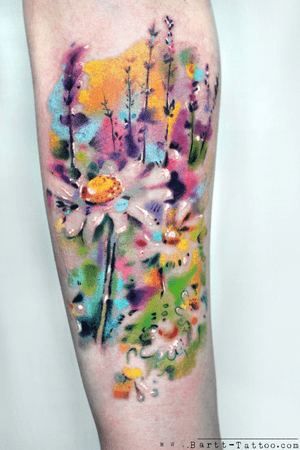 #watercolortattoo #watercolor #flower #flowers #tattoo #london #inked #girlyink #bartt #forearm #bodyart #art #nw1 #kentishtown #camdentown #highonart @bartt  @bartt_tattoo 
