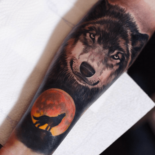 #Onlythebesttattooart #tattoo #ink #cristianrodrigueztattoos #blackandgrey #realism #surrealism #dotwork #ornamental #tribal #gemetric #colortattoo #fuerteventura #wolf #bloodmoon #moon #fullmoon 