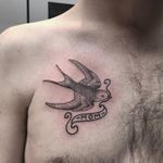 Tattoo by Scott Campbell #ScottCampbell #birdtattoos #birdtattoo #birds #bird #feathers #wings #flying #animal #nature #illustrative #fineline #banner #sparrow #mom #chesttattoo
