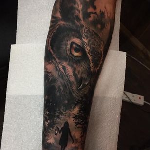 Tatuaje de Ash Lewis
