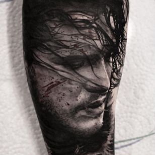 Tatuaje de Juego de Tronos por Stefan Tattoos #StefanTattoos #GameofThrones #GameofThronestattoo #GoT #GoTtattoo #HBO #tvshowtattoo #popkulturtattoo #JonSnow #realism #blackandgrey