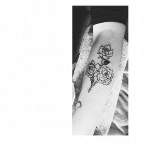 #tattoo #tattovoucher #tattoos #tattoist #tattooartist #instagood #ink #work #black #blacktattoo #flowers #flowertattoo #rosetattoo @tarkatattoo @madziatarka