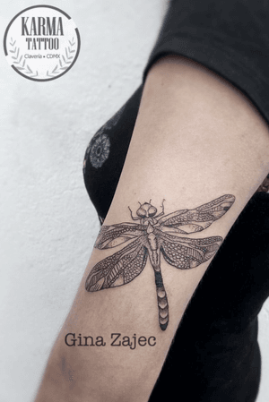 Citas y cotizaciones por email: karmainkcollective@gmail.com o visita nuestro sitio web: karmainkcollective.com CDMX #tattoo #tatuaje #mexicocity #cdmx #ginazajec #karmatattoo #karmatattoomx #tatuajeennegro #blackwork #tatuajemexico #tatuadora #mexicana #blackink #dragonfly #dragonflytattoo #femaletattooartist #tattooartist 