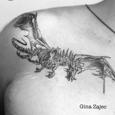 Citas y cotizaciones por email: karmainkcollective@gmail.com o visita nuestro sitio web: karmainkcollective.com CDMX #tattoo #tatuaje #mexicocity #cdmx #ginazajec #karmatattoo #karmatattoomx #tatuajeennegro #blackwork #tatuajemexico #tatuadora #mexicana #blackink #skeleton #skeletontattoo #dragon #dragontattoo #femaletattooartist #tattooartist 