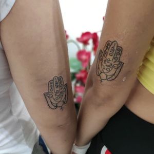 Tatuagem de amizade atrás do braço Andrade Ink Tattoo Whats: 4298575342