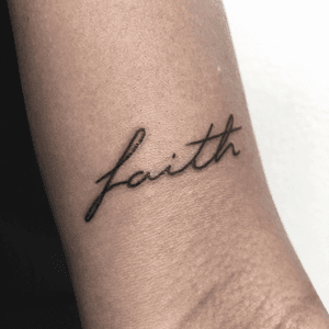 #lettering #word #faith #smalltattoo #minimalist #calligraphy #letteringtattoo #girltattoo 