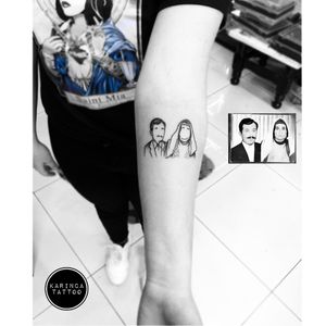 Faceless Portrait 📷Instagram: @karincatattoo#karıncatattoo #facelessportrait #family #tattoo #tattoos #tattoodesign #tattooartist #tattooer #tattoostudio #tattoolove #ink #tattooed #girl #woman #tattedup #minimal #little #tiny #small #dövme #dövmeci #kadıköy #istanbul #turkey 