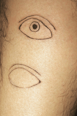 Eyes.      #tattooart #blackline #tattooartist #weirdtattoo #weird #newschooltattoo #fineline #Black 